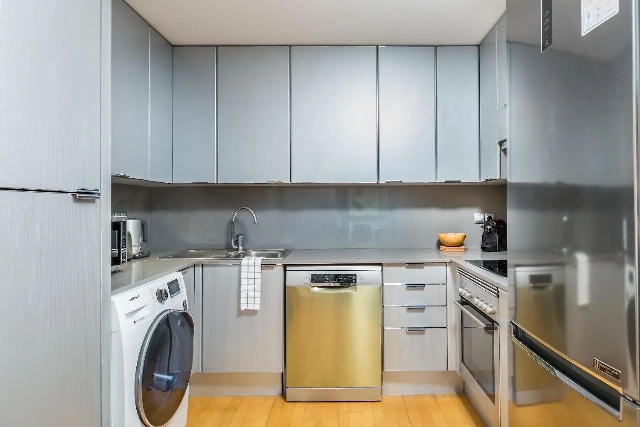 2Br - 2Bh Apartment Close To The Beach Barcelona Spain