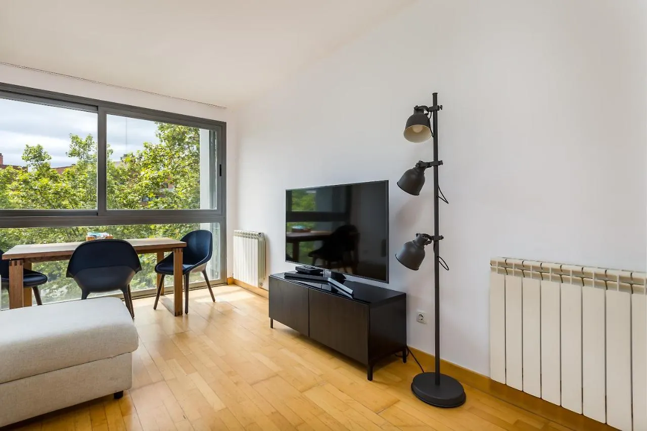 2Br - 2Bh Apartment Close To The Beach Barcelona Spain